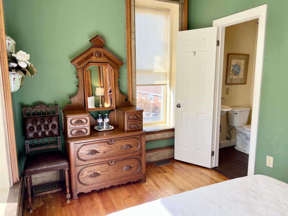 The Woodbridge House Hotel Kingsville Luaran gambar
